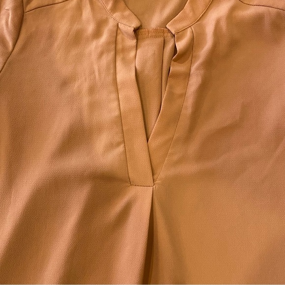 LOVE Culture Women's Split neck Blouse Long Sleeves Peach Size Small - Picture 12 of 13